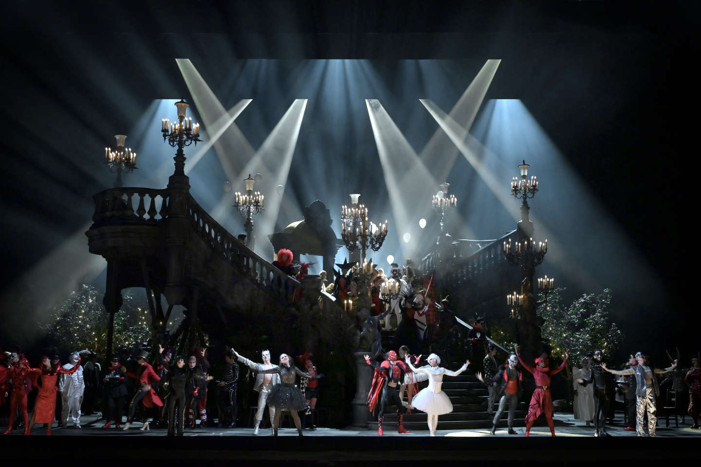 “Romeo and Juliet” in the spectacular setting of Thomas Jolly at the Opéra Bastille